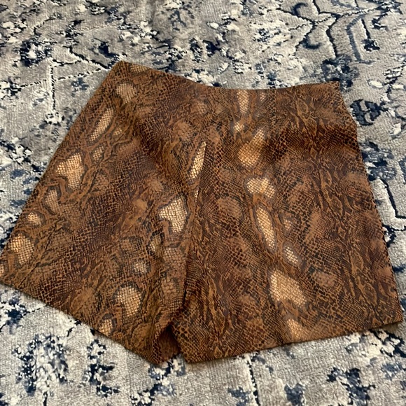 Suede snake Print Skort - Picture 2 of 5